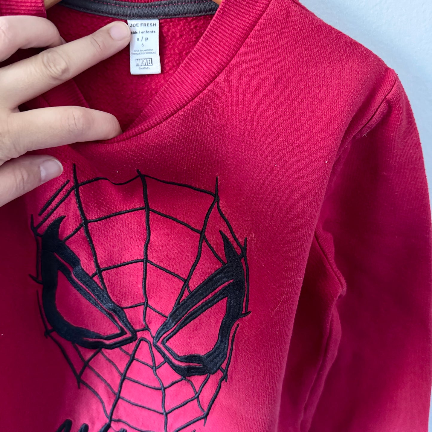 Joe Fresh / Sweat-shirt rouge Spiderman / 6 ans