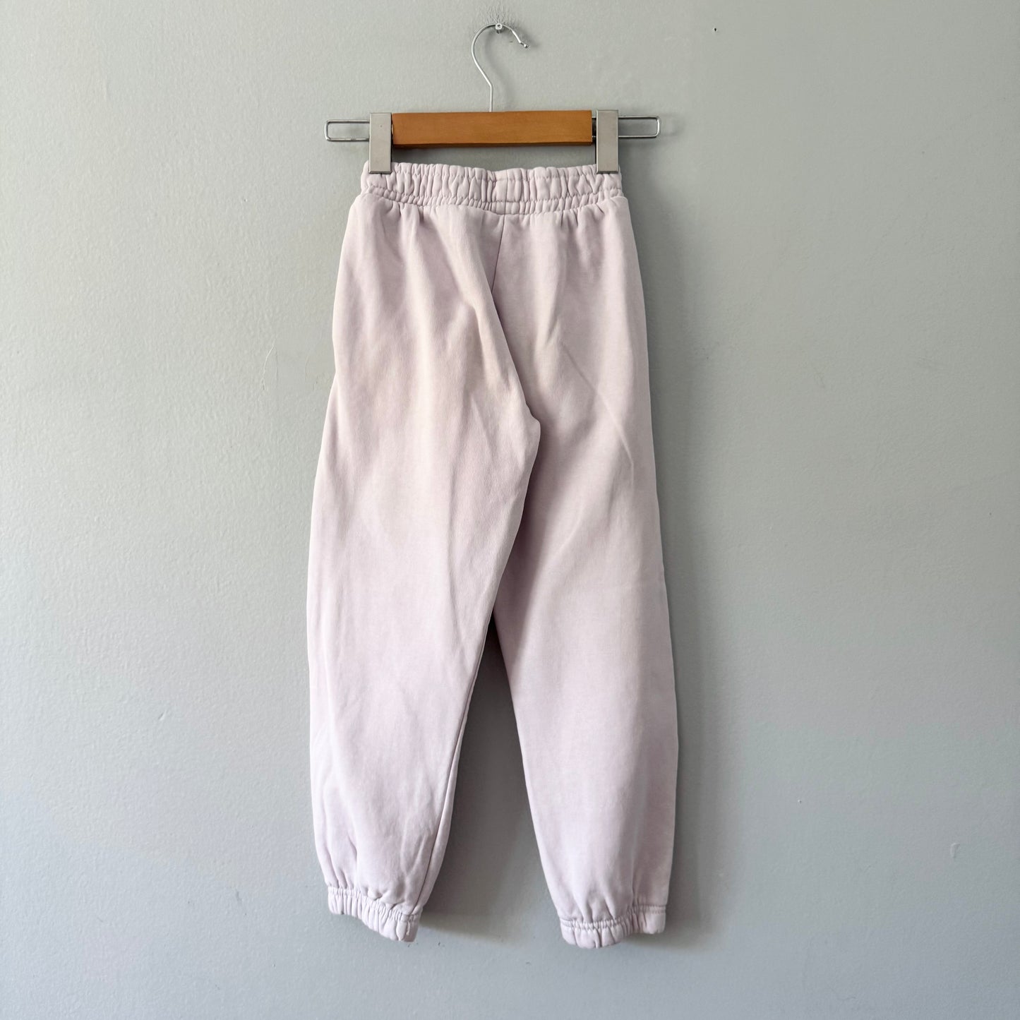 Zara / Lavender sweatpants / 8Y