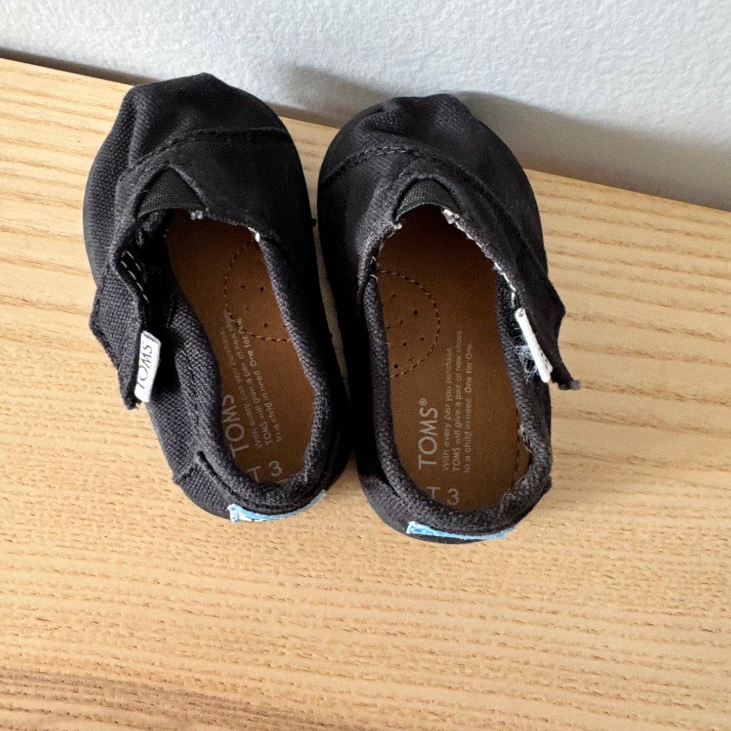 Toms / Shoes / US3