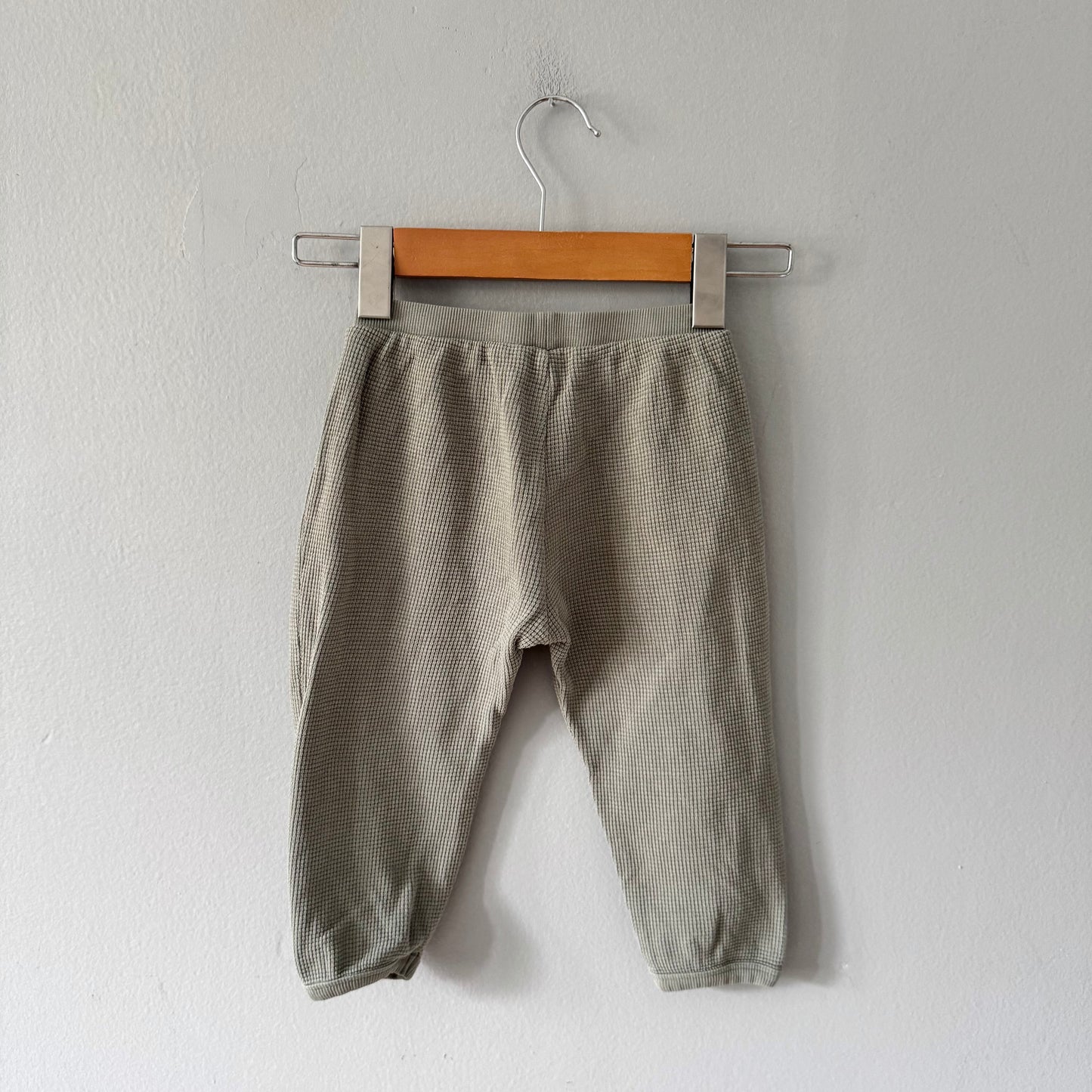 Quincy Mae / Grey waffle pants / 2-3Y