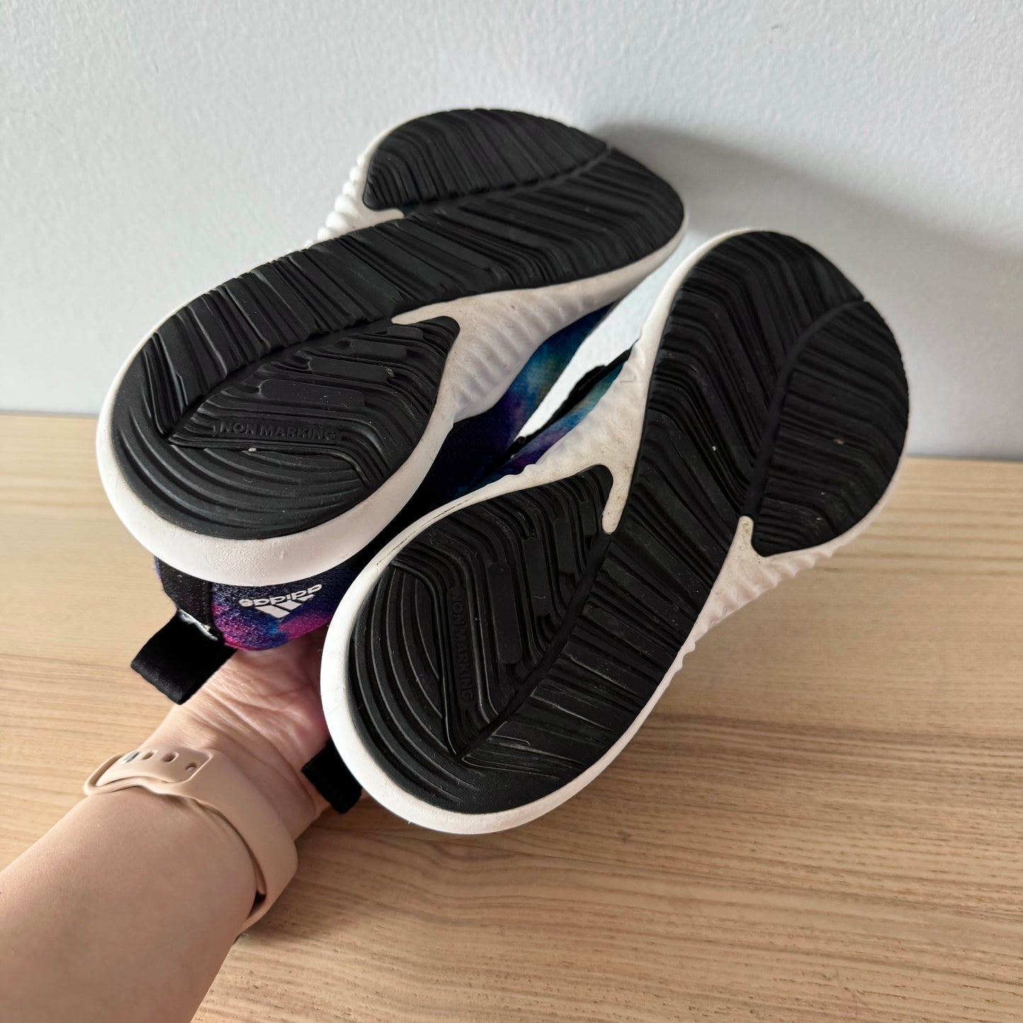 Adidas / Baskets / J4