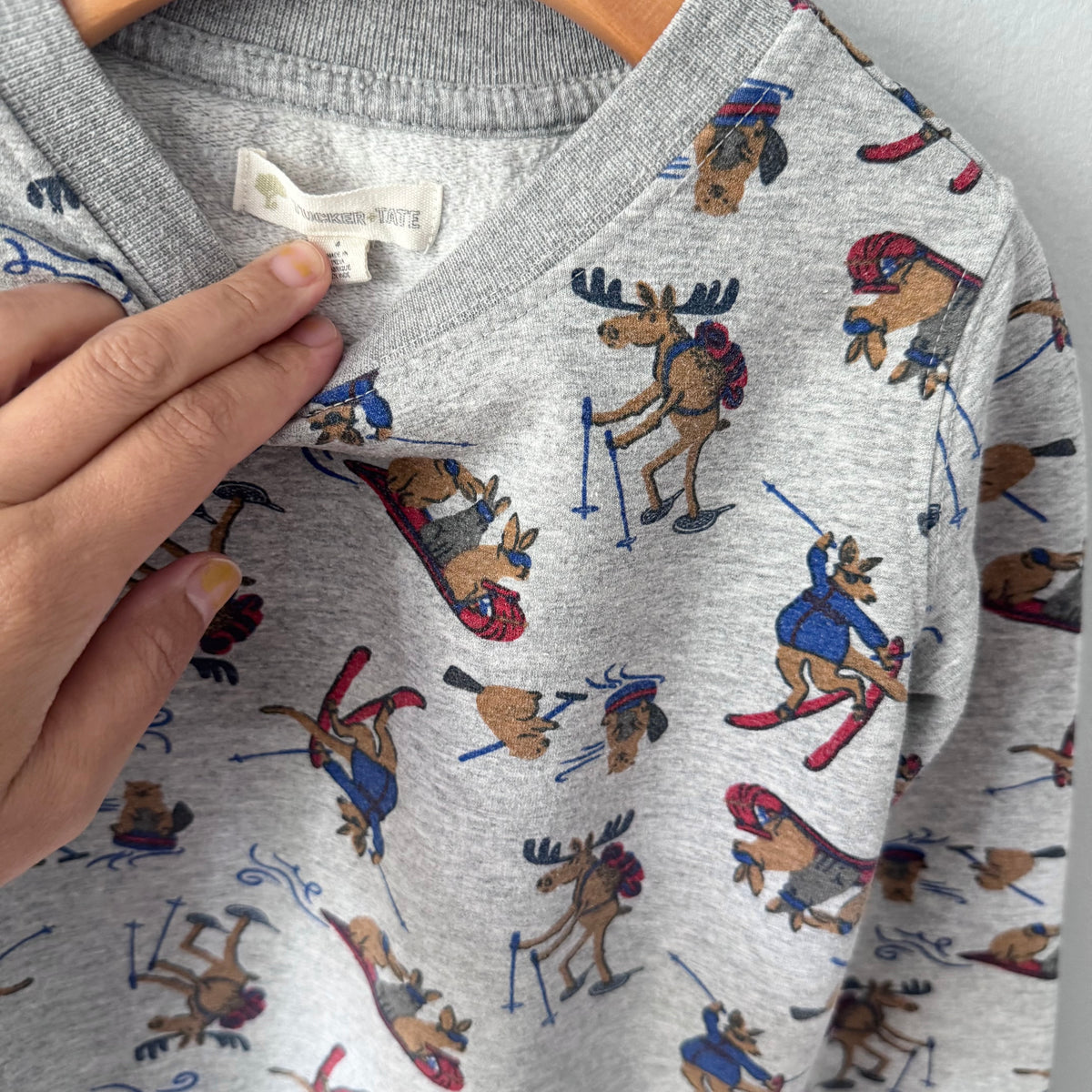 Tucker + Tate / Light grey x moose sweatshirt / 4T