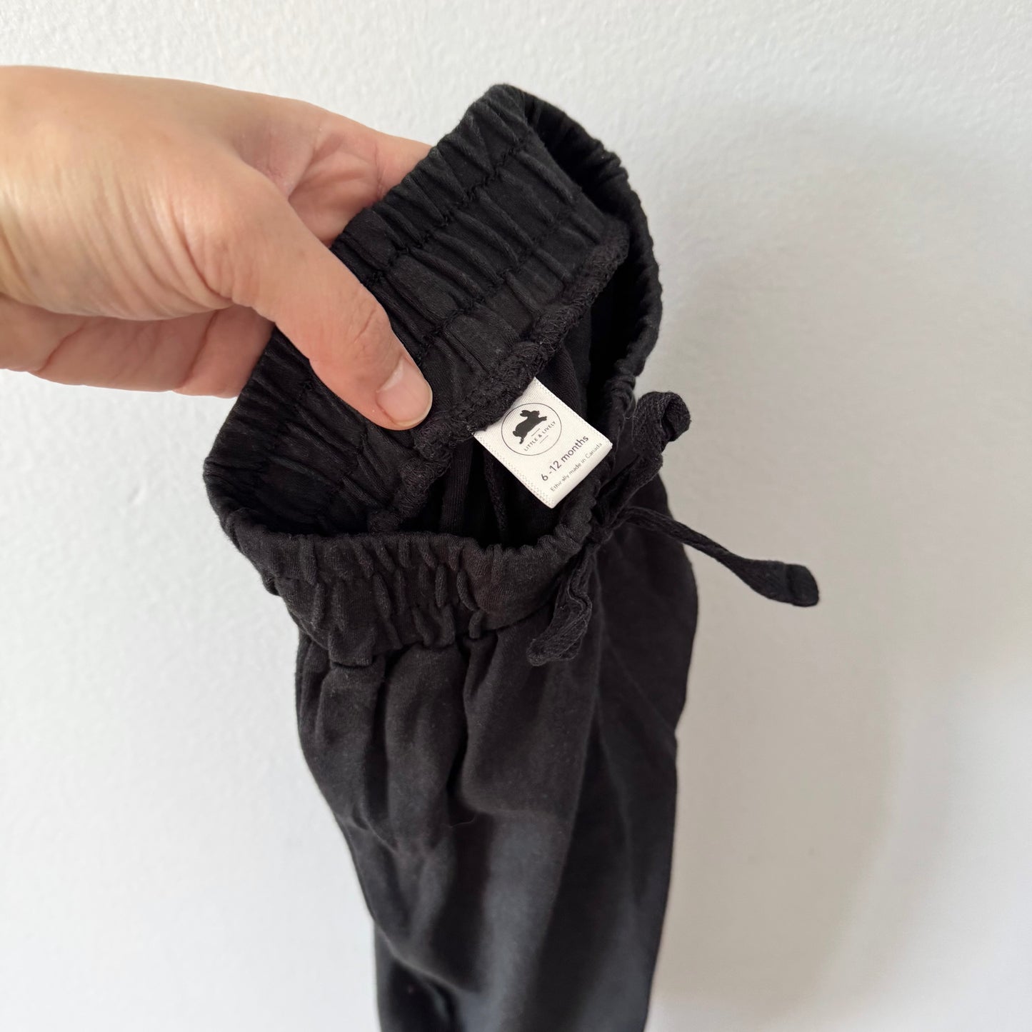 Little & Lively / Pantalon en bambou noir / 6-12M