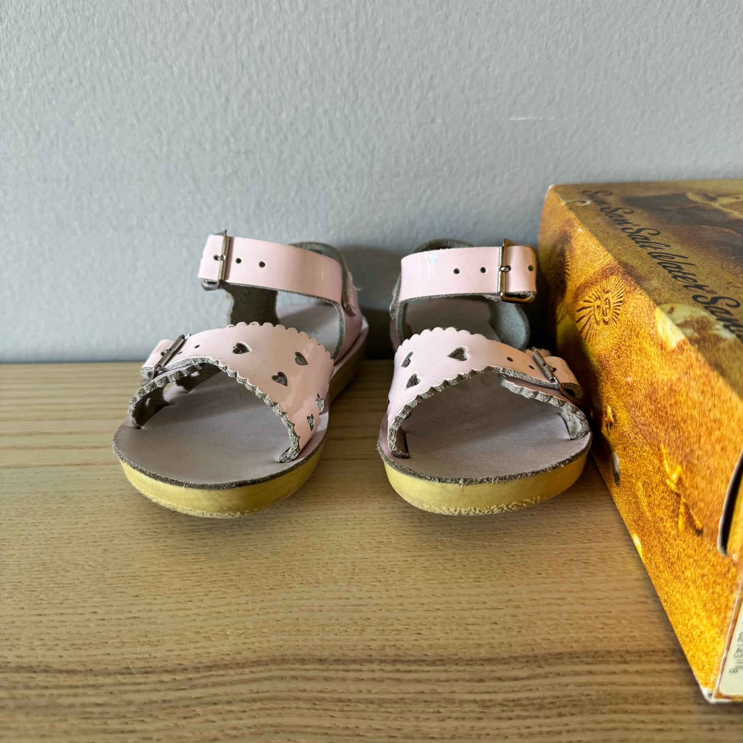 Salt Water / Sandals / US5
