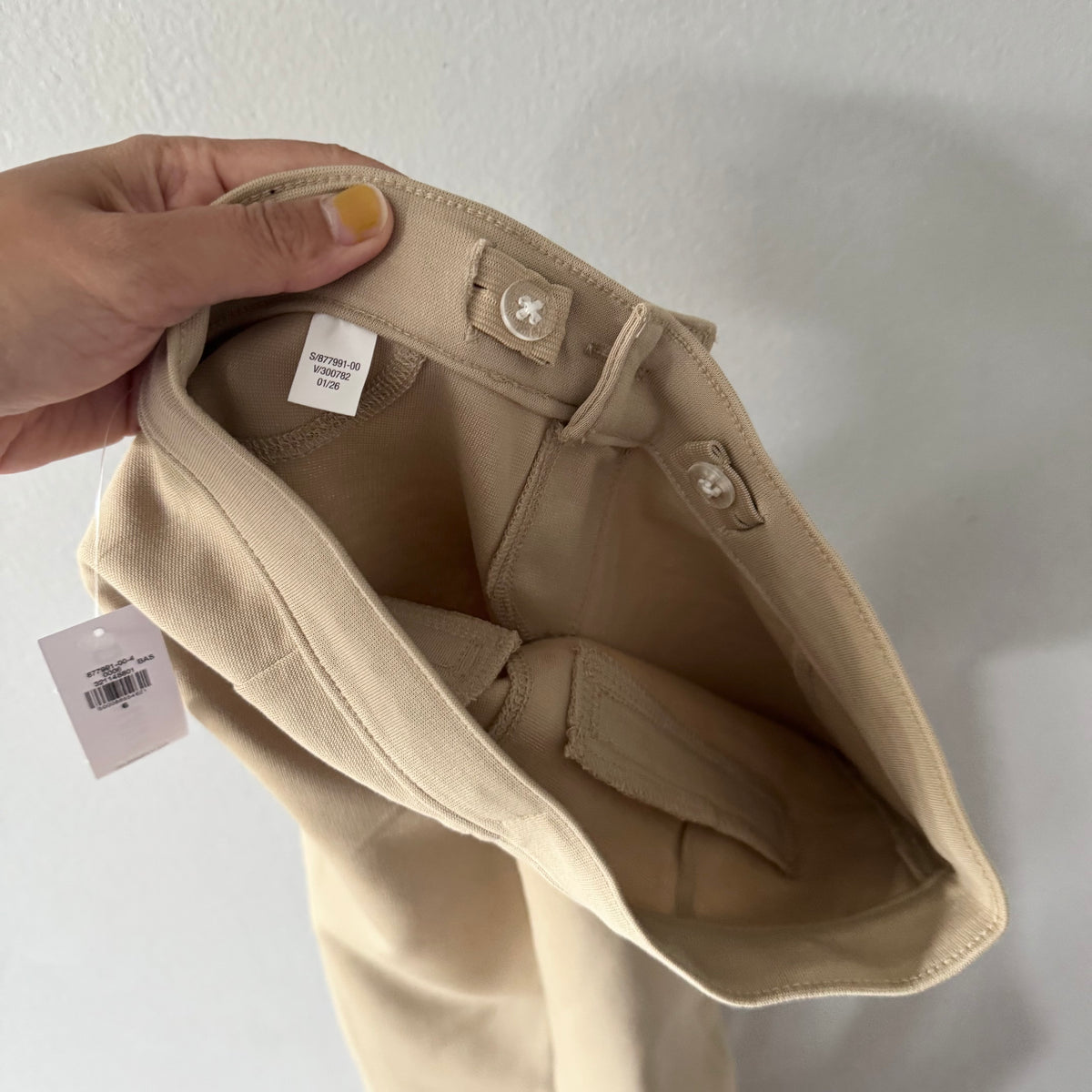 Old Navy / Beige pants / 6Y - New with tag - 2 Available