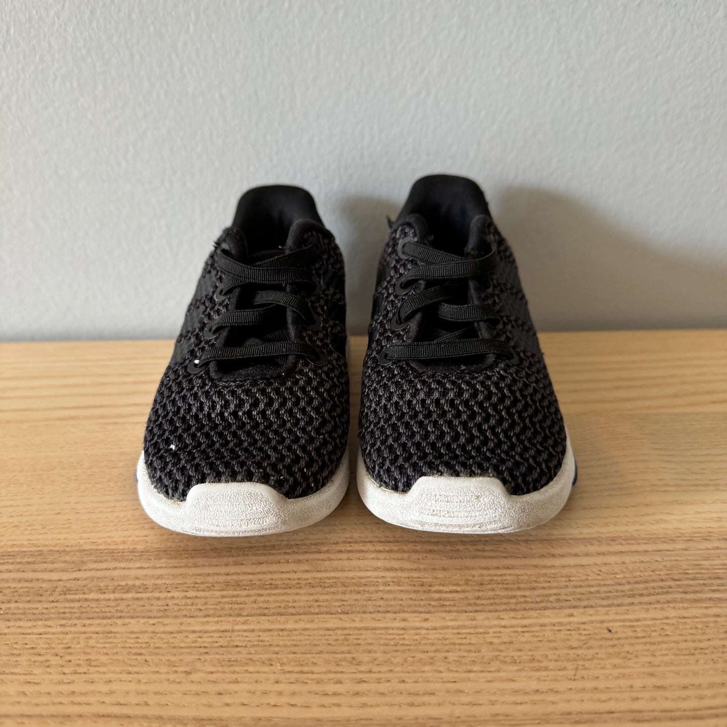 Adidas / Sneakers / US7