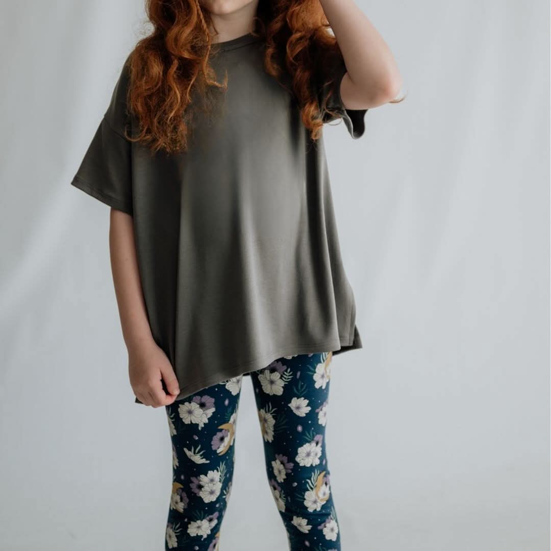 Little & Lively /  Bamboo Oversized T-Shirt | Graphite / 7-8T - New with tag
