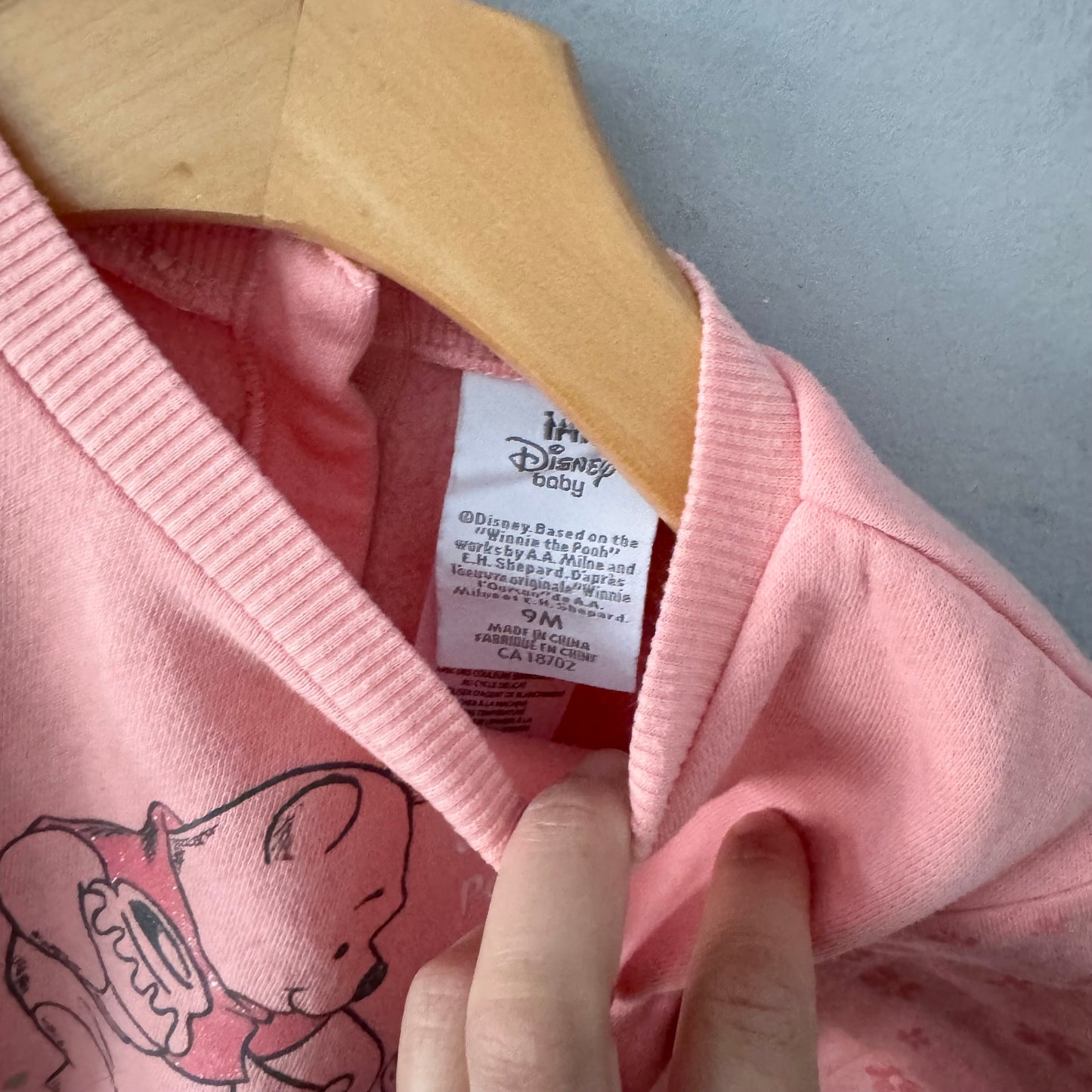 Disney / Winnie l'ourson / Sweat-shirt rose saumon / 9M