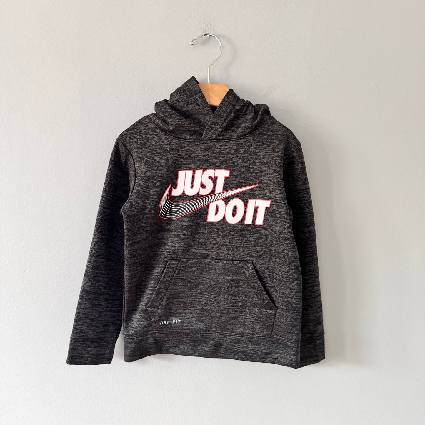 Nike / Active hoodie top / 4Y