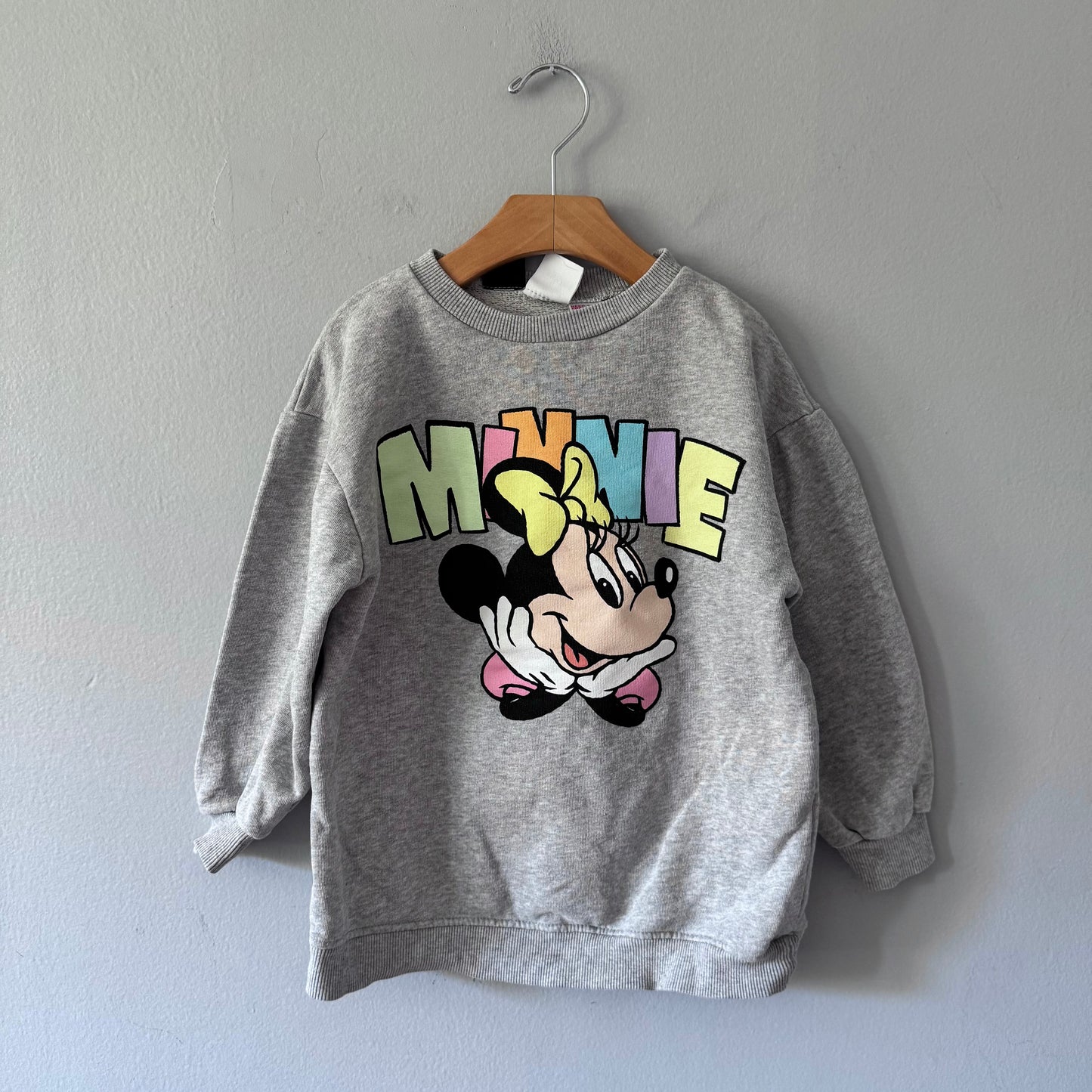 Zara / Light grey Minnie sweatshirt / 4-5Y