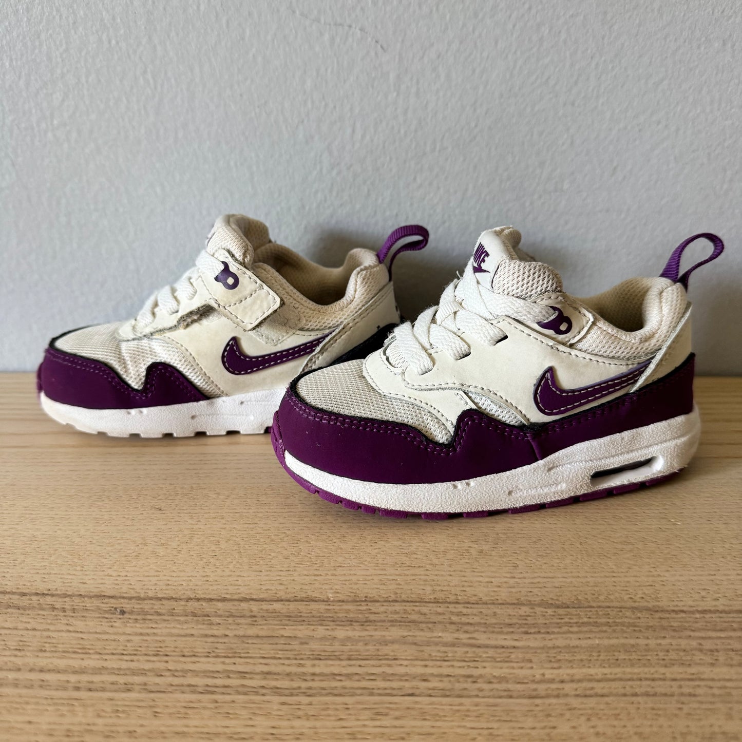 Nike / Sneaker / US7