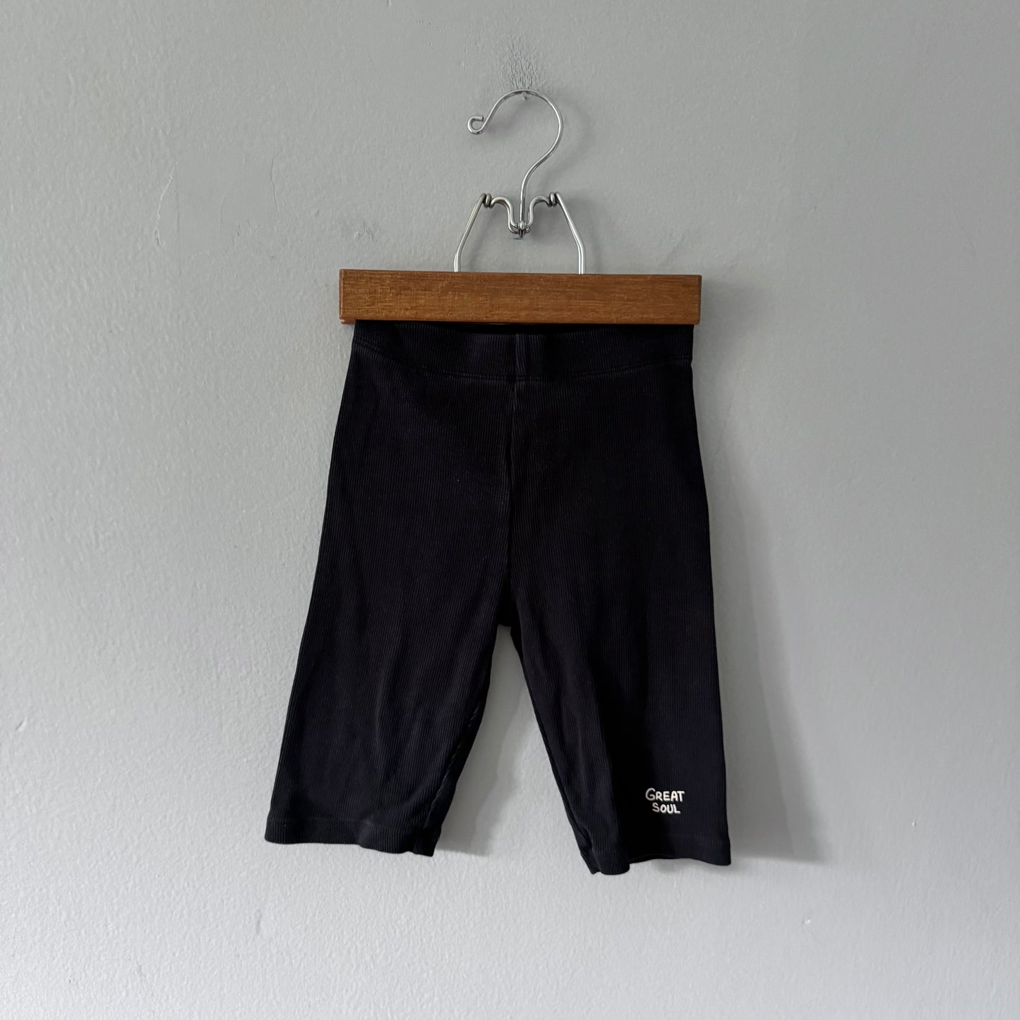 Zara / Black ribbed short leggings / 7Y
