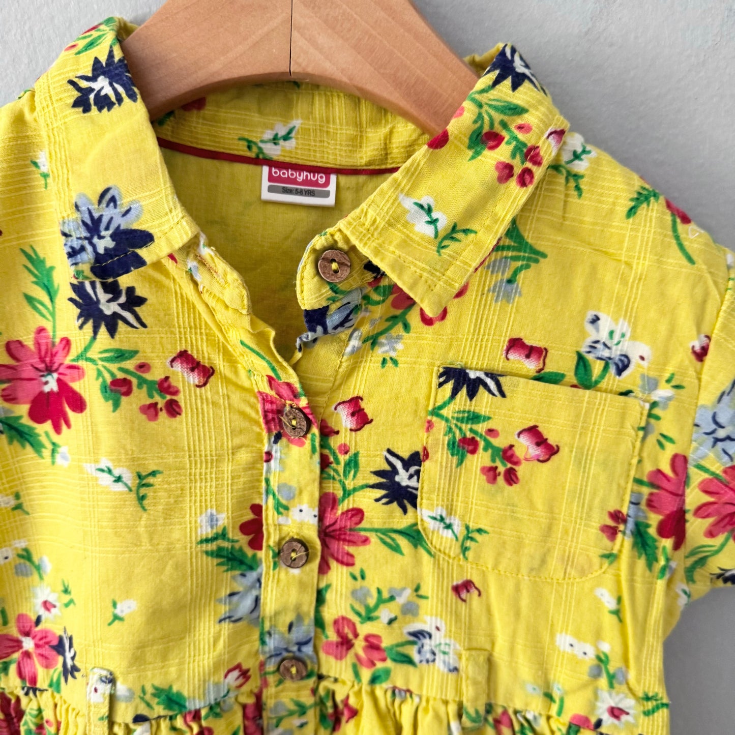 Baby hug / Yellow dress / 5-6Y