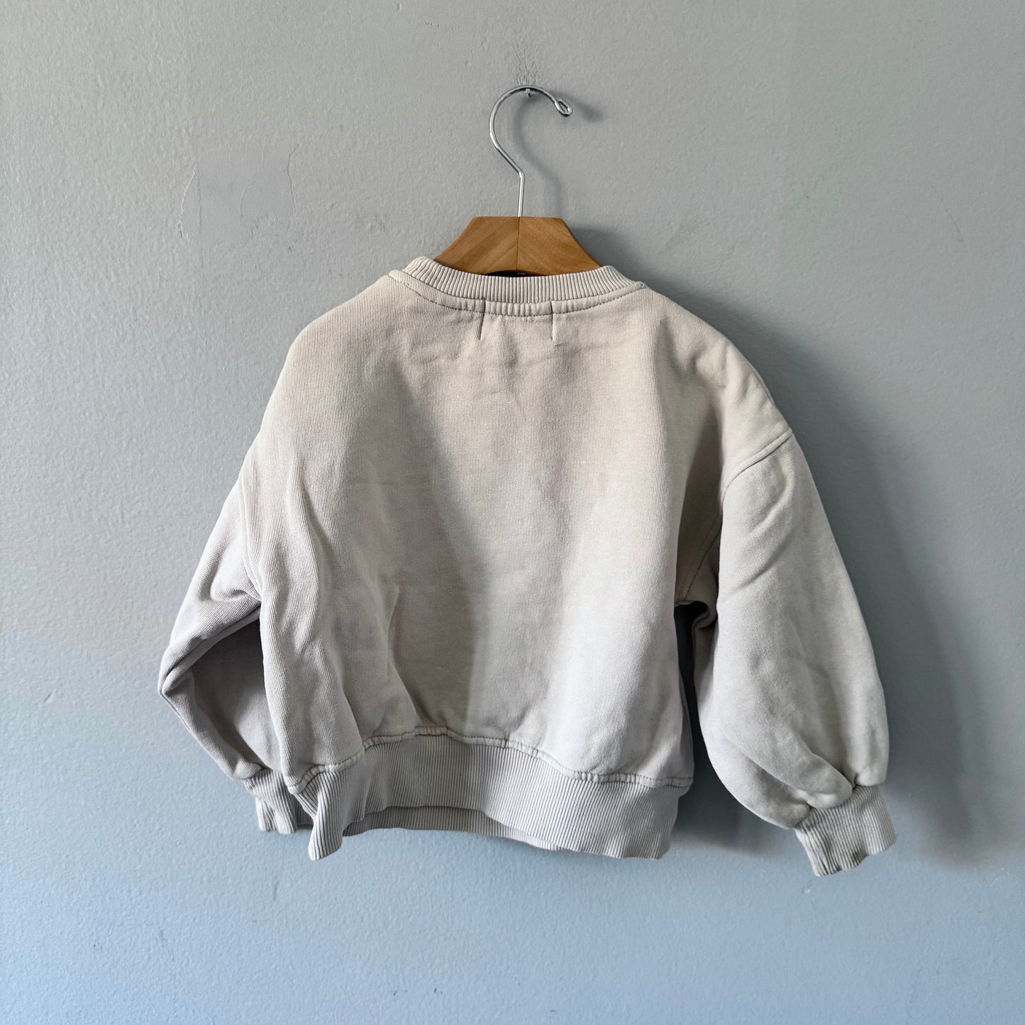 Zara / Sweat-shirt à sequins Snoopy / 6 ans