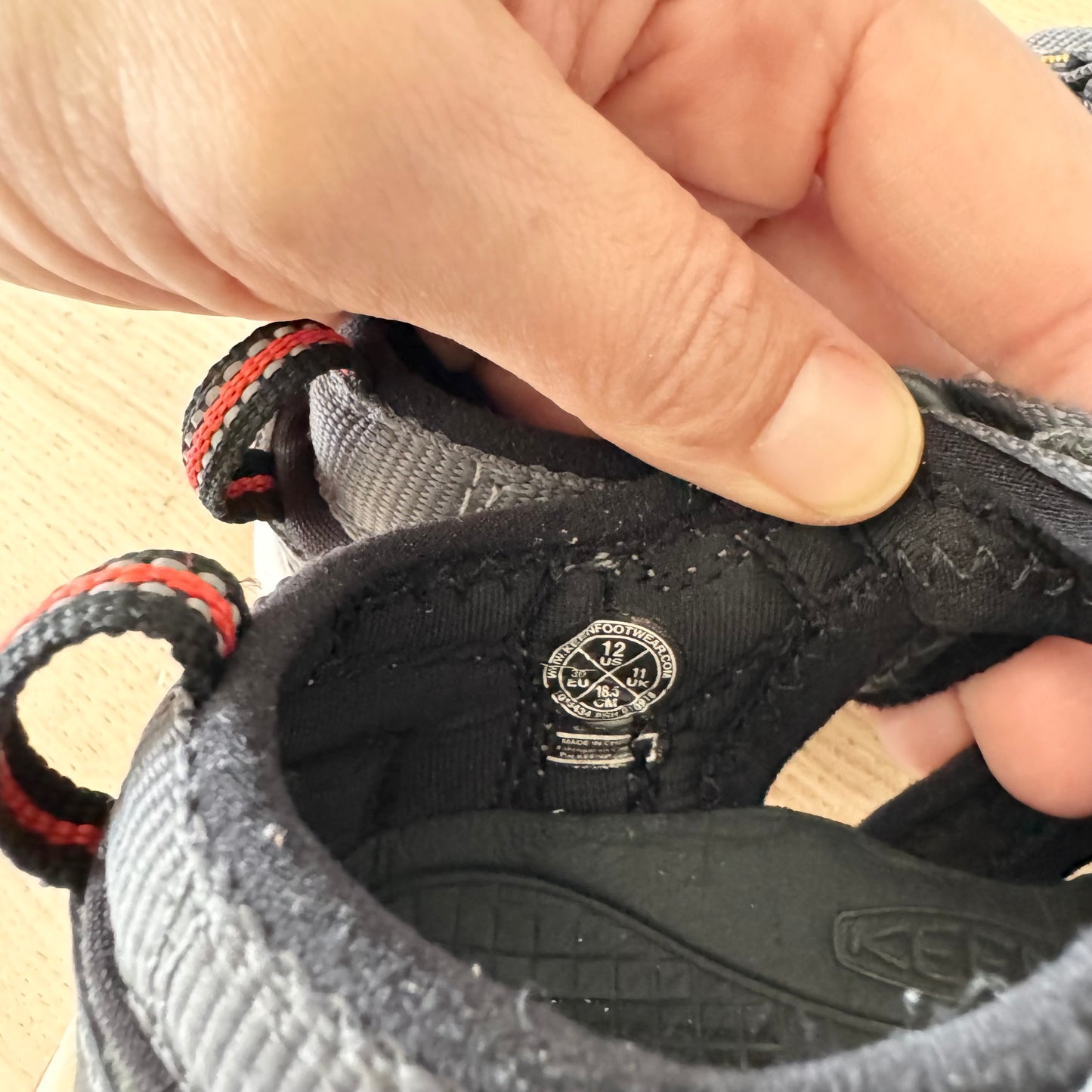 Keen / Sandales / US12