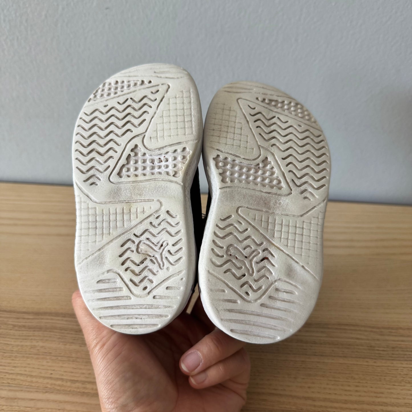 Puma / Sneakers / US6