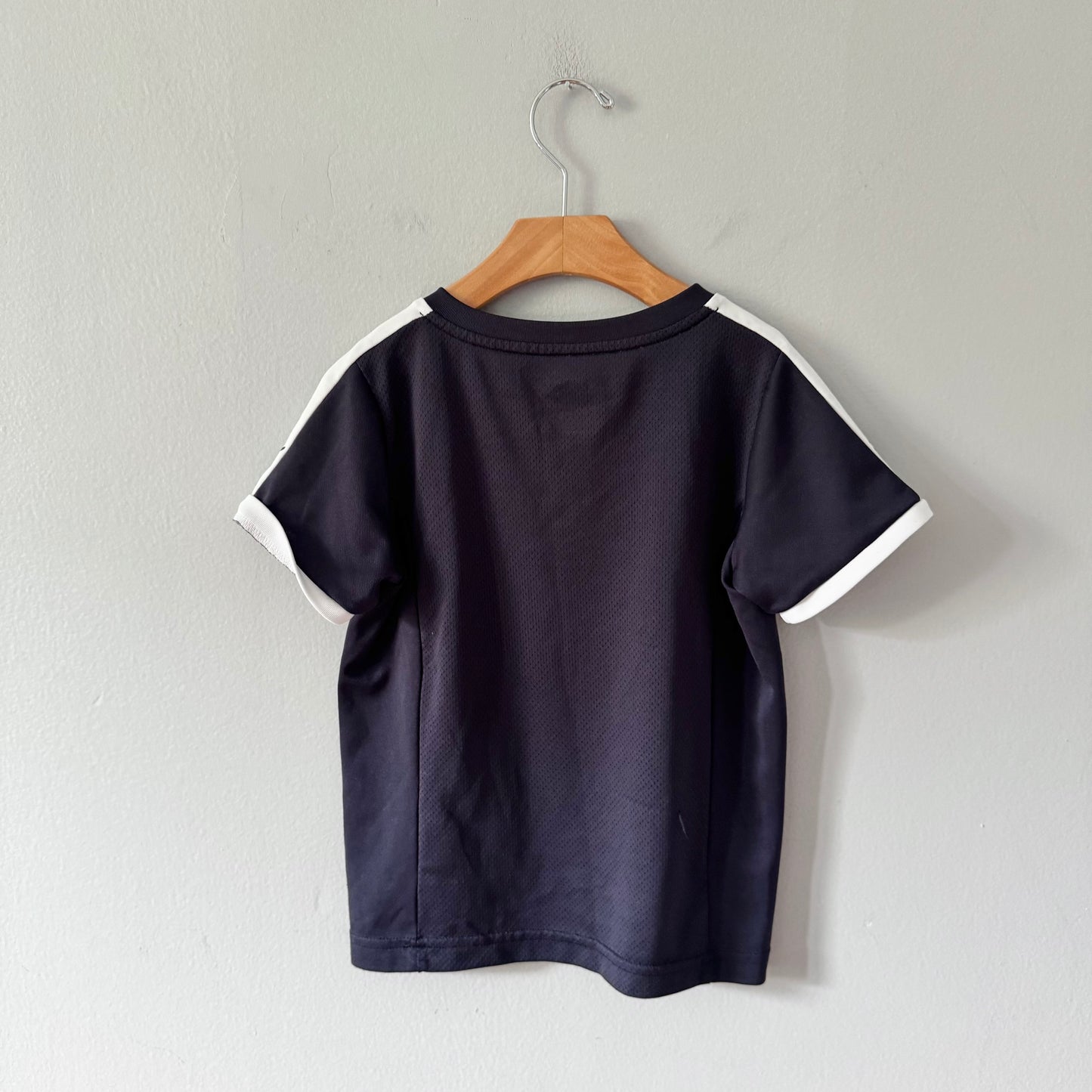 Puma / Dark grey active top / 7-8Y(Fits 6-7Y)