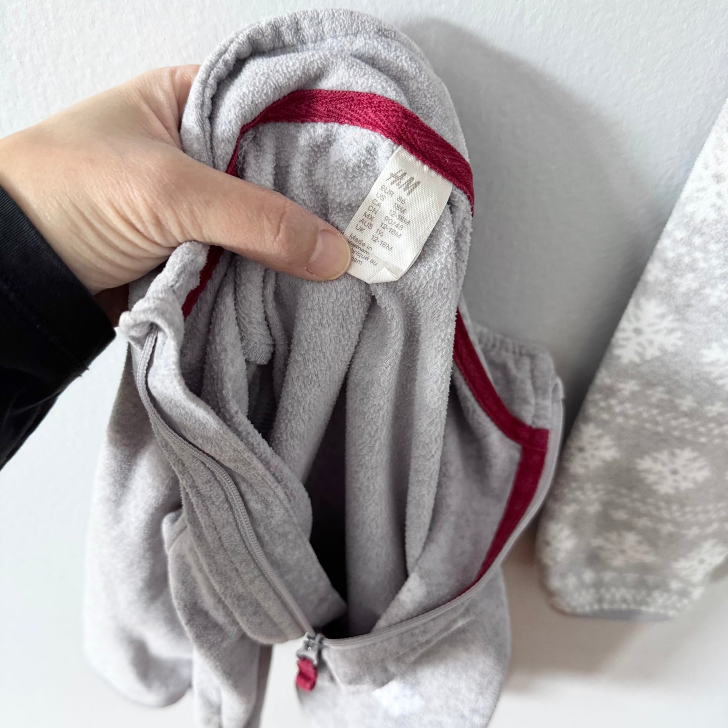 H&M / Ensemble veste polaire et pantalon gris clair / 12-18M