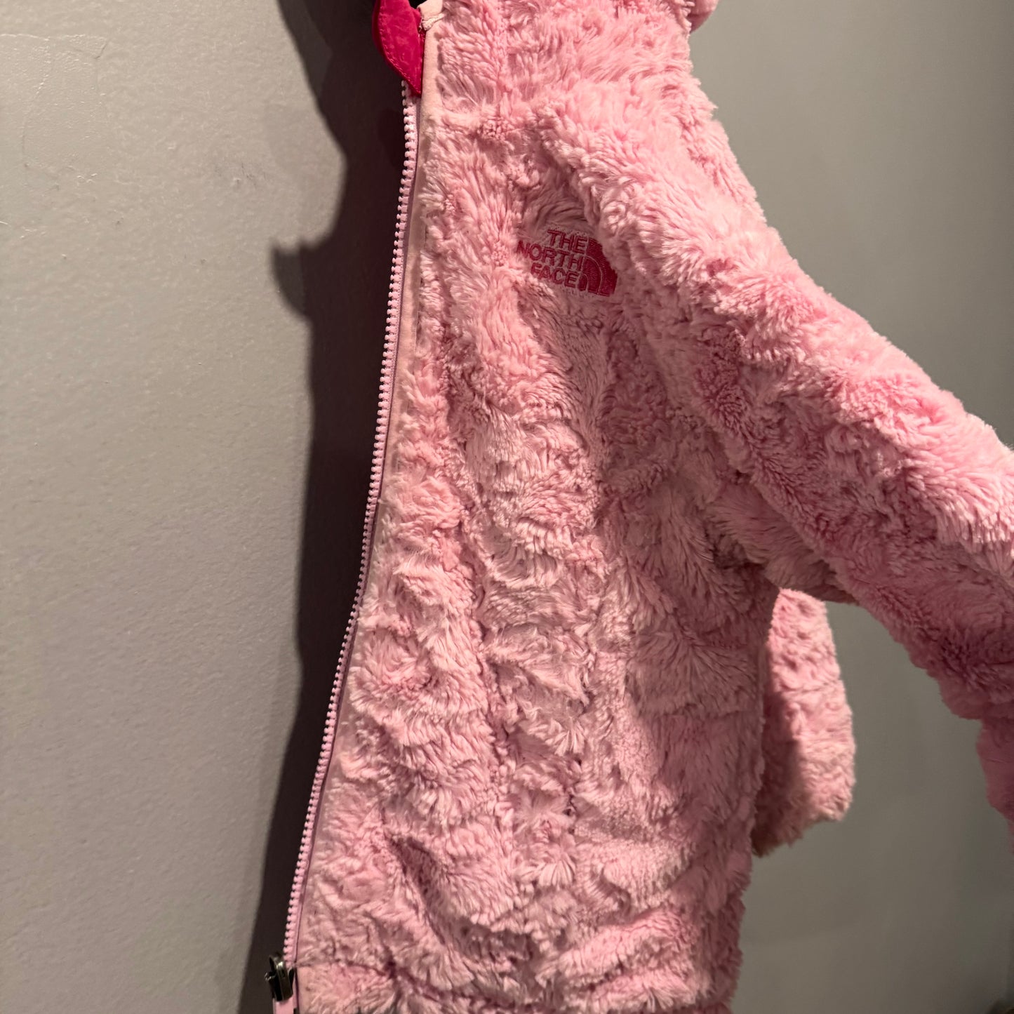 The North Face / Pink sherpa x puffer reversible jacket	/ 4T