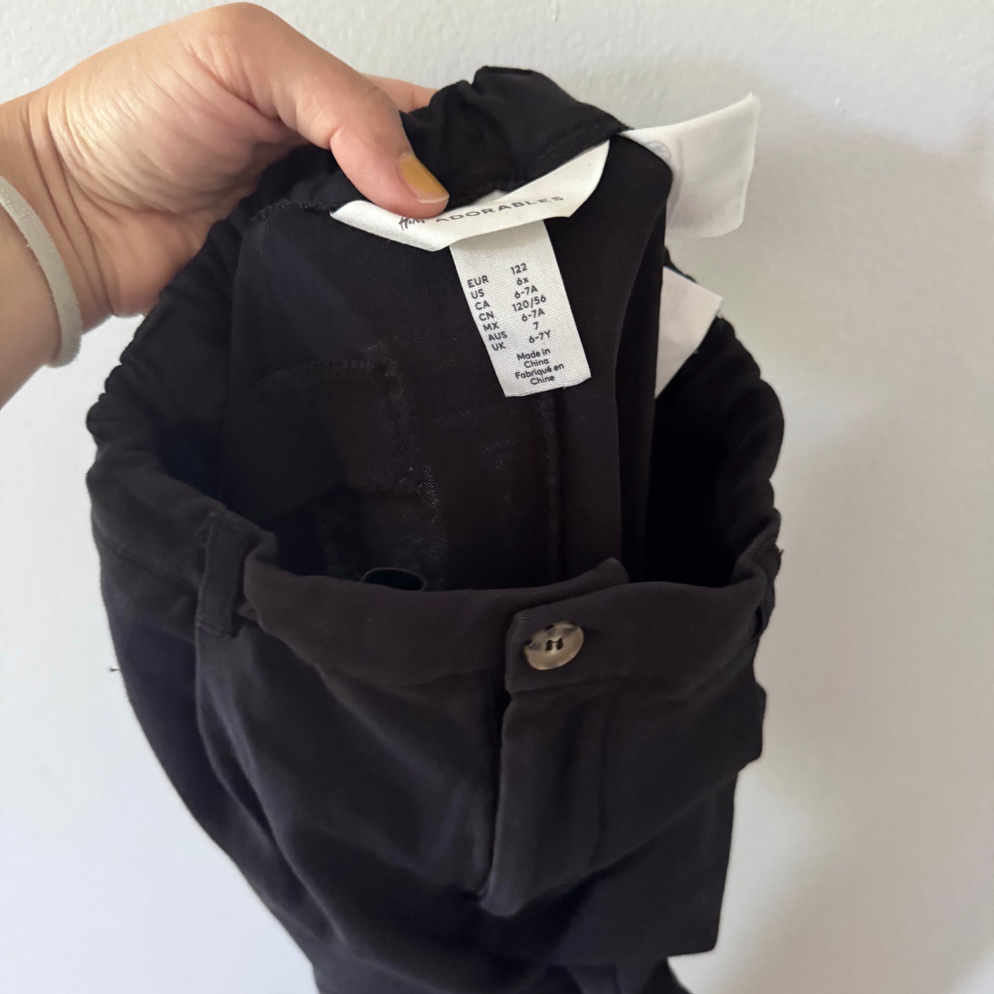 H&M / Black pants / 6-7Y - 2 Available