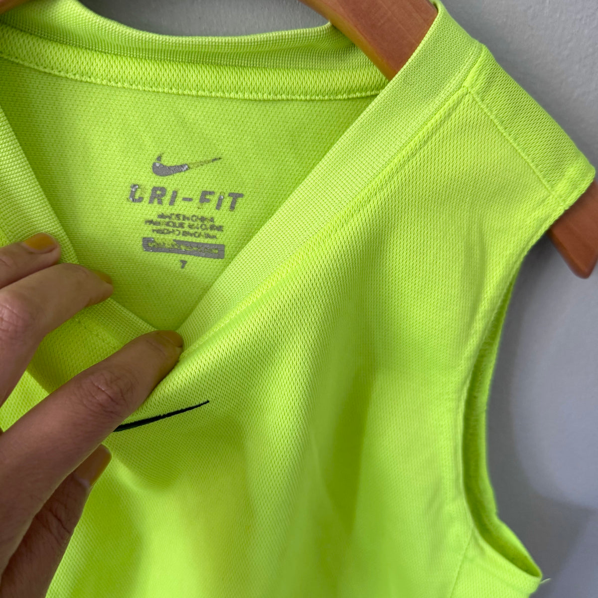 Nike / Neon yellow tank / 7Y