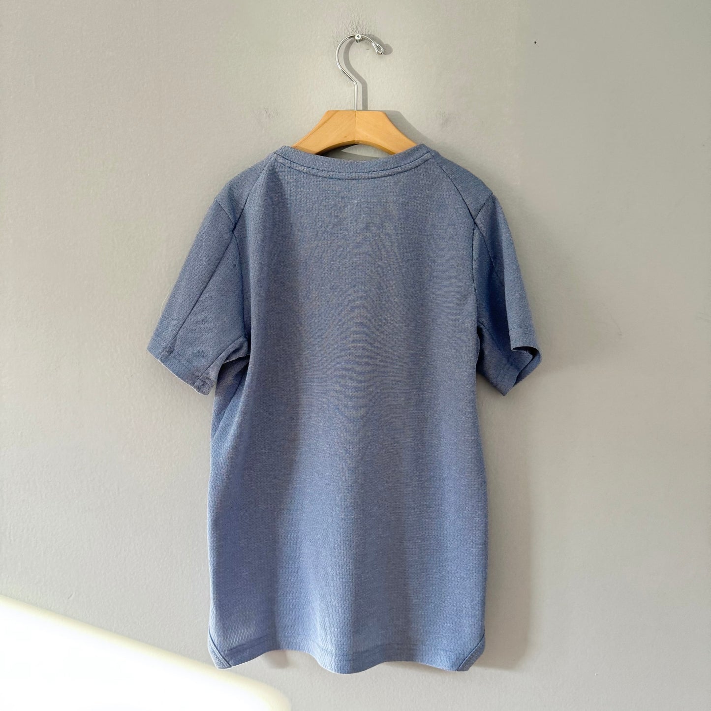 Nike / Light blue Dri-fit short sleeve top / M(8Y)