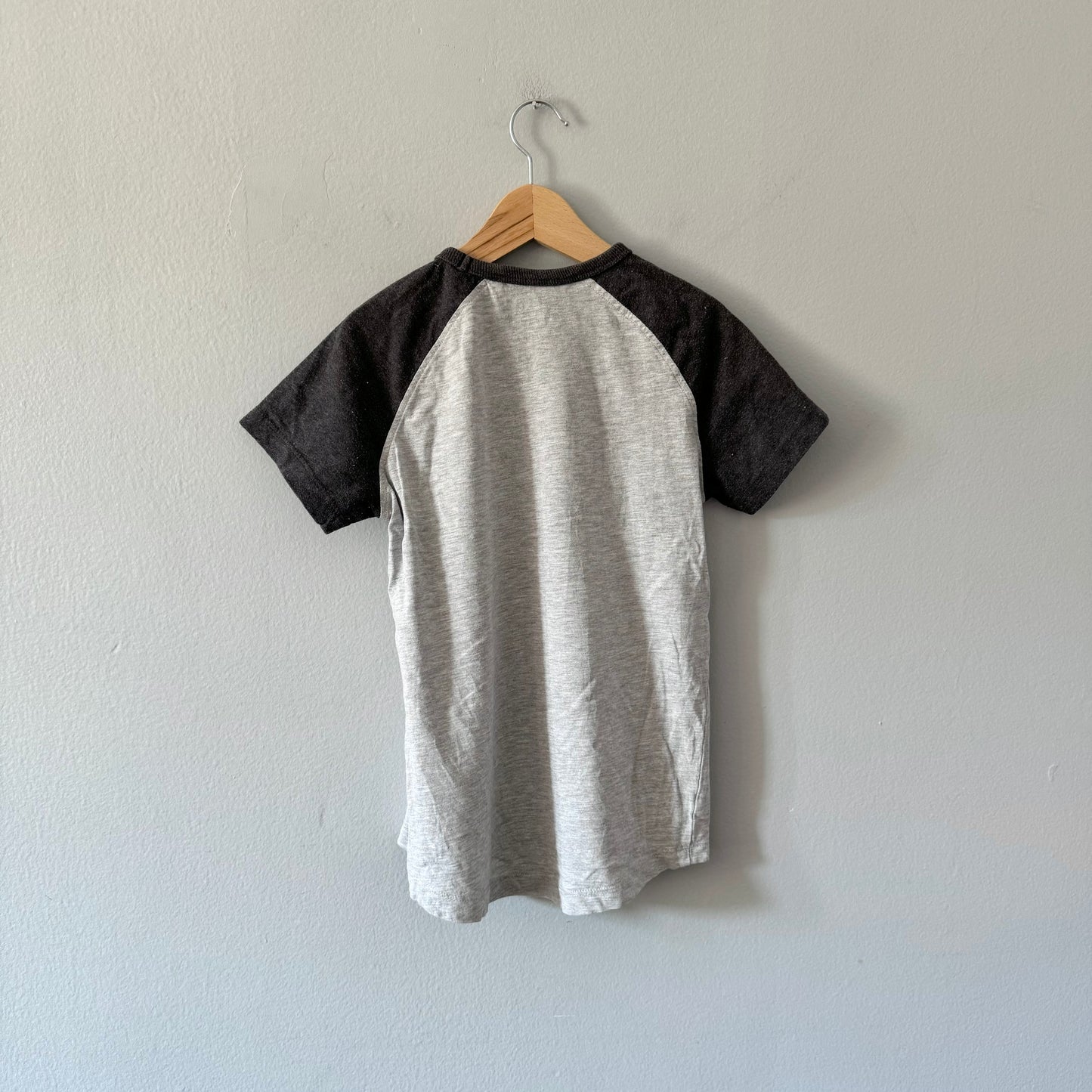 Next / Light grey raglan T-shirt / 7Y