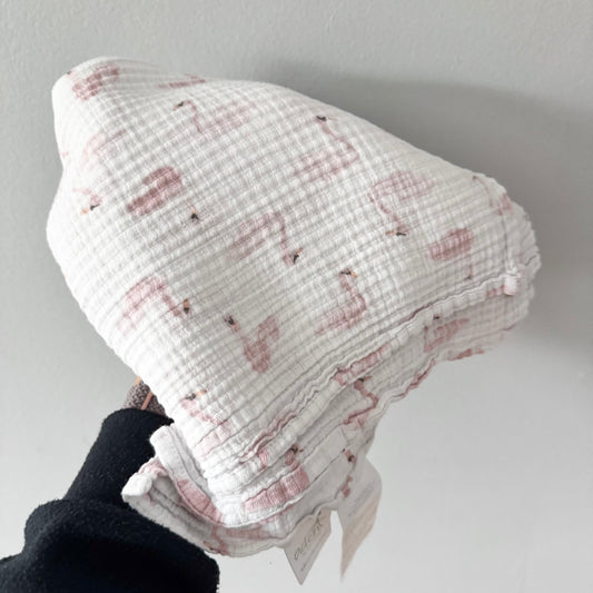 Aden + Anais / White x flamingo swaddle