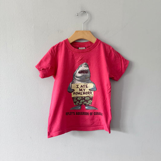 Ripley's  / Red T-shirt / 4T
