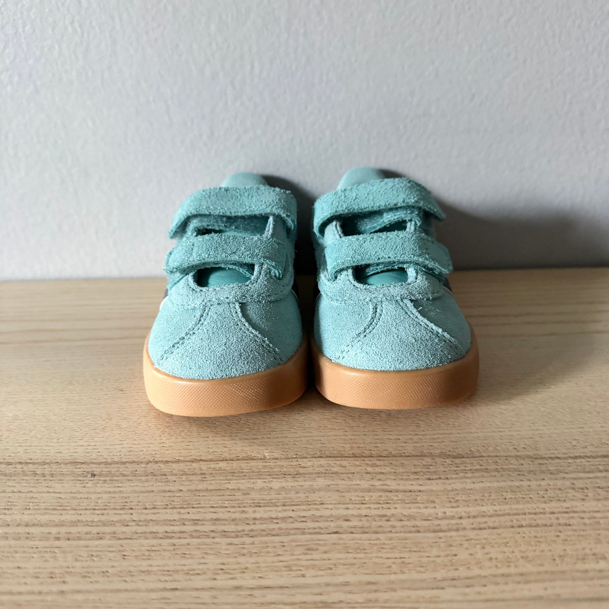 Adidas / Sneaker / US6 - Brand new