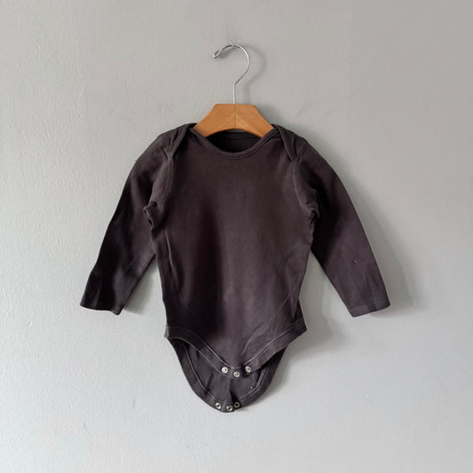 No brand / Long sleeve onesie / 12-18M