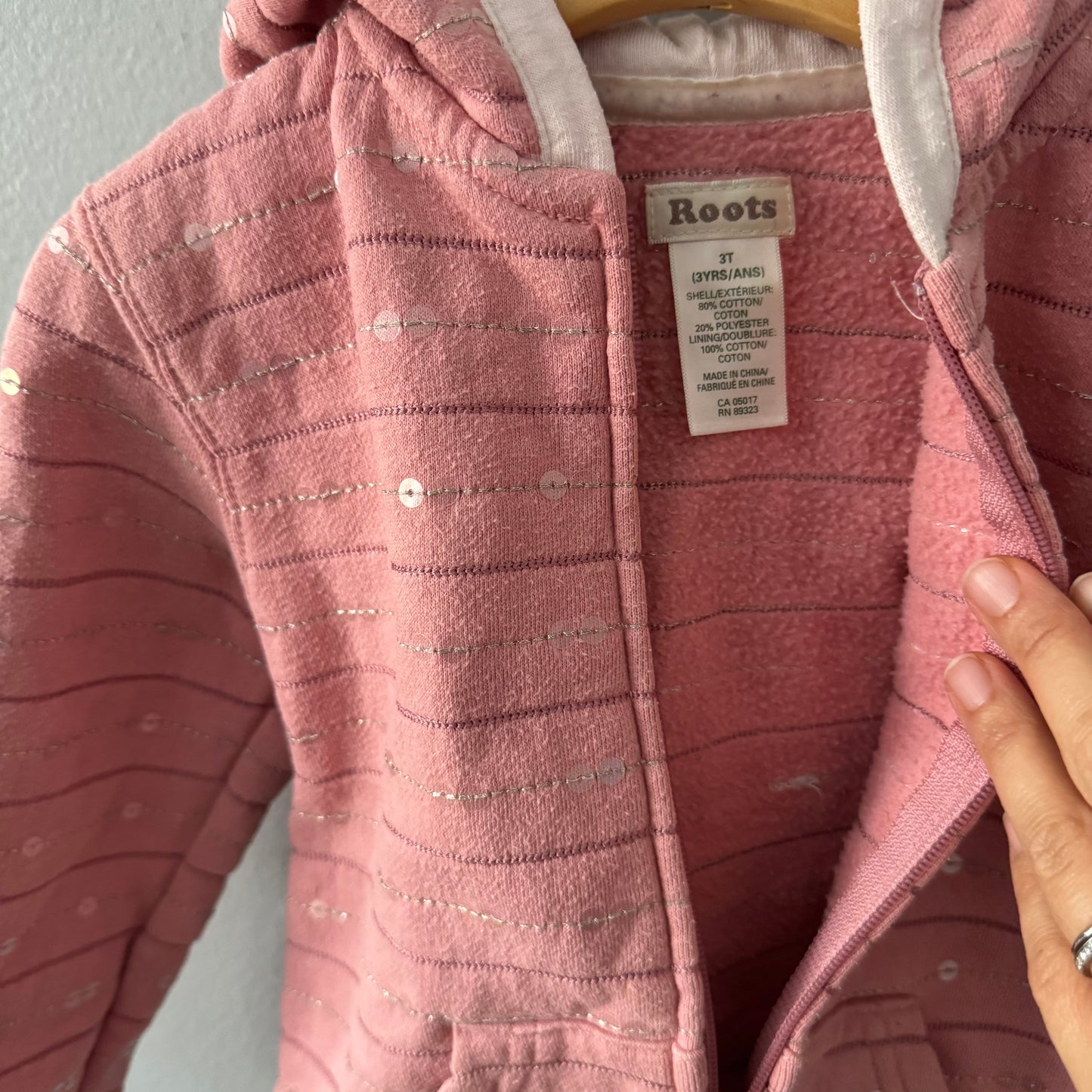 Roots / Light pink x sequin zip up hoodie / 3T