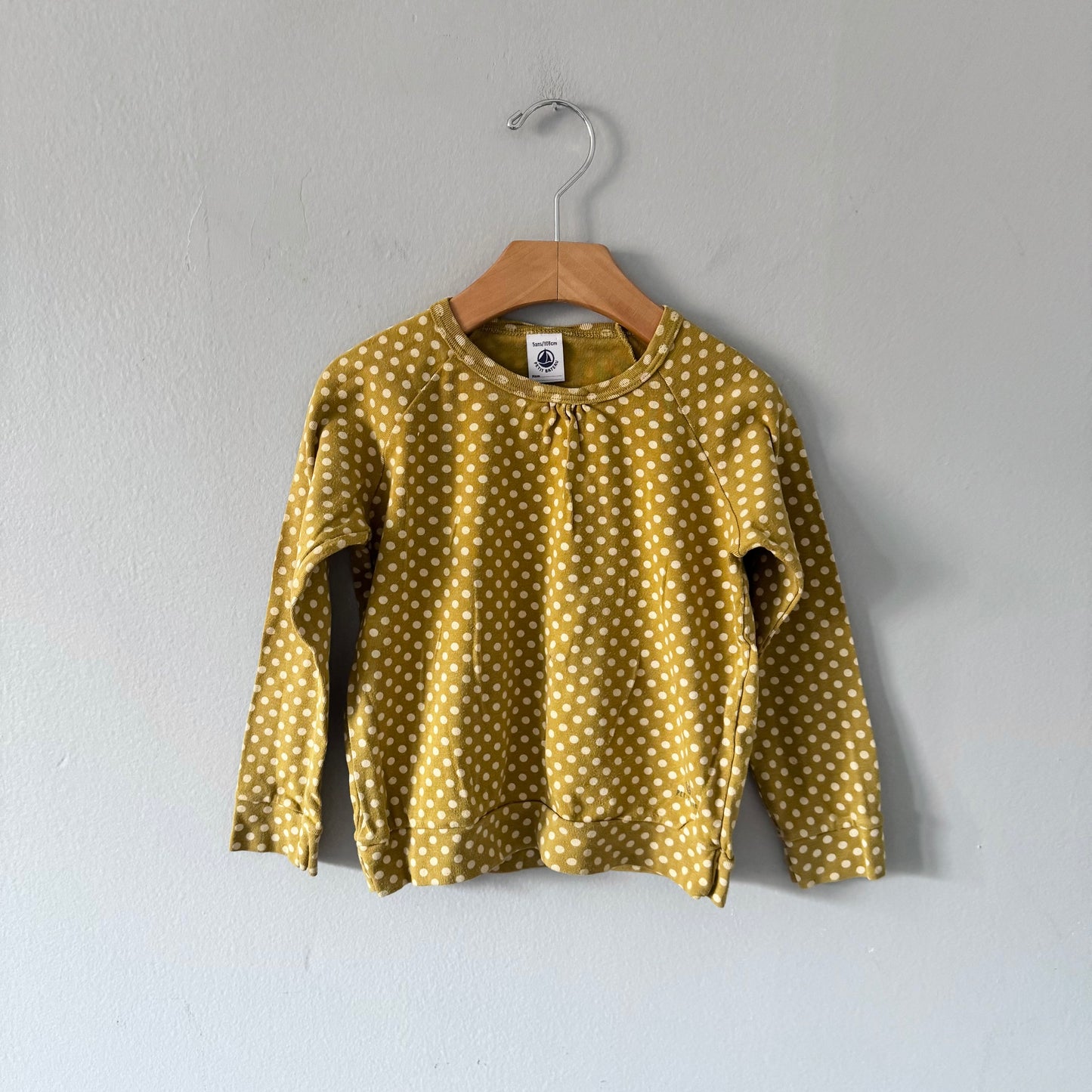 Petit bateau / Moutarde x pois manches longues / 5 ans