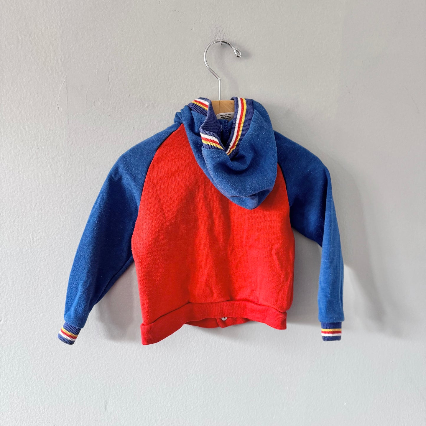 Vintage / Sweat à capuche boutonné Sports Club / 3T (Convient 18 mois)