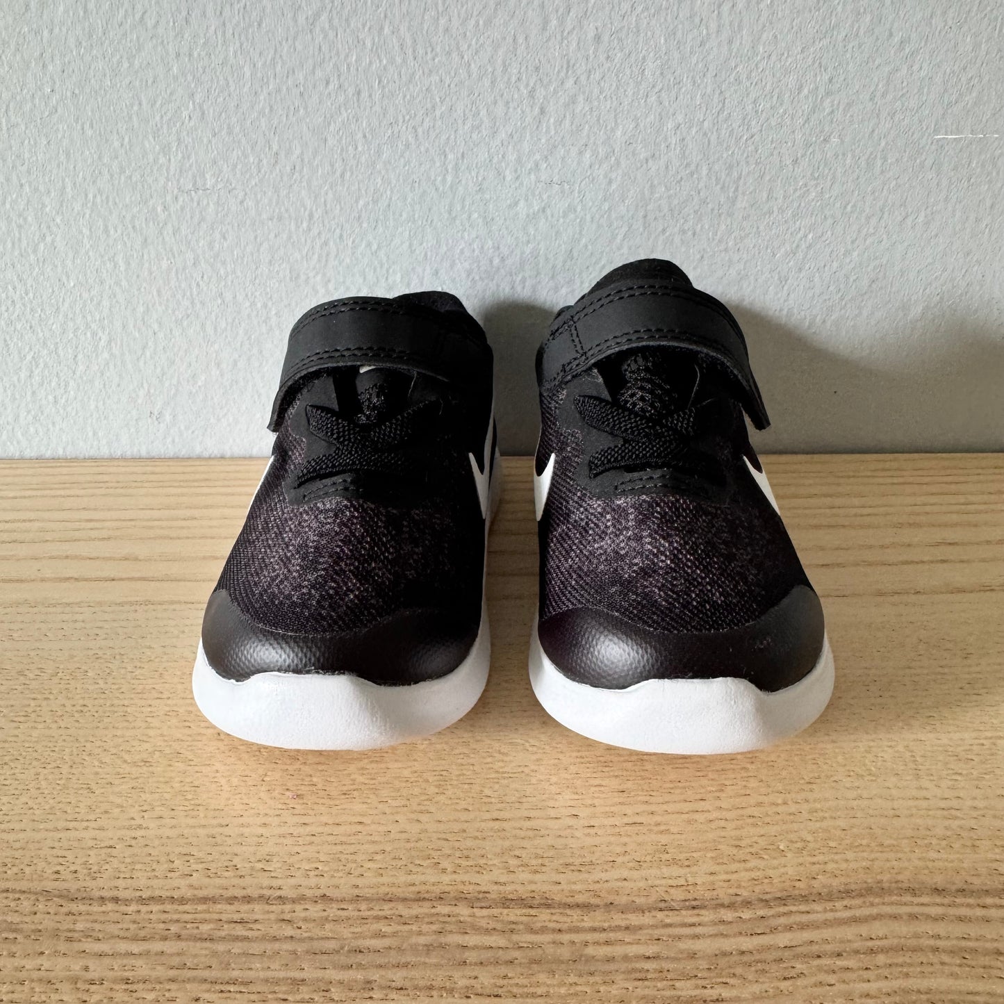 Nike / Sneaker - Free Rn / US5
