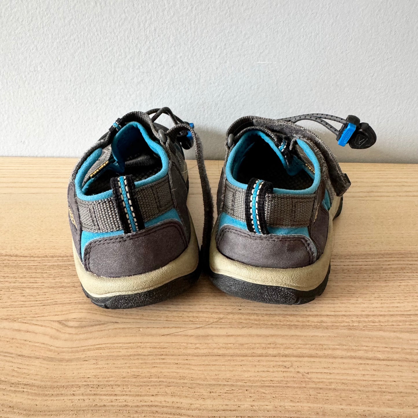 Keen / Sandals / J1
