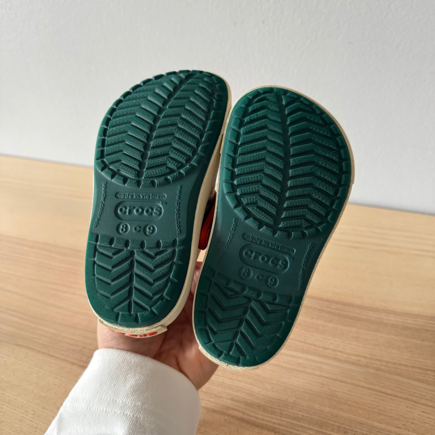 Crocs / Sandales / US8-9
