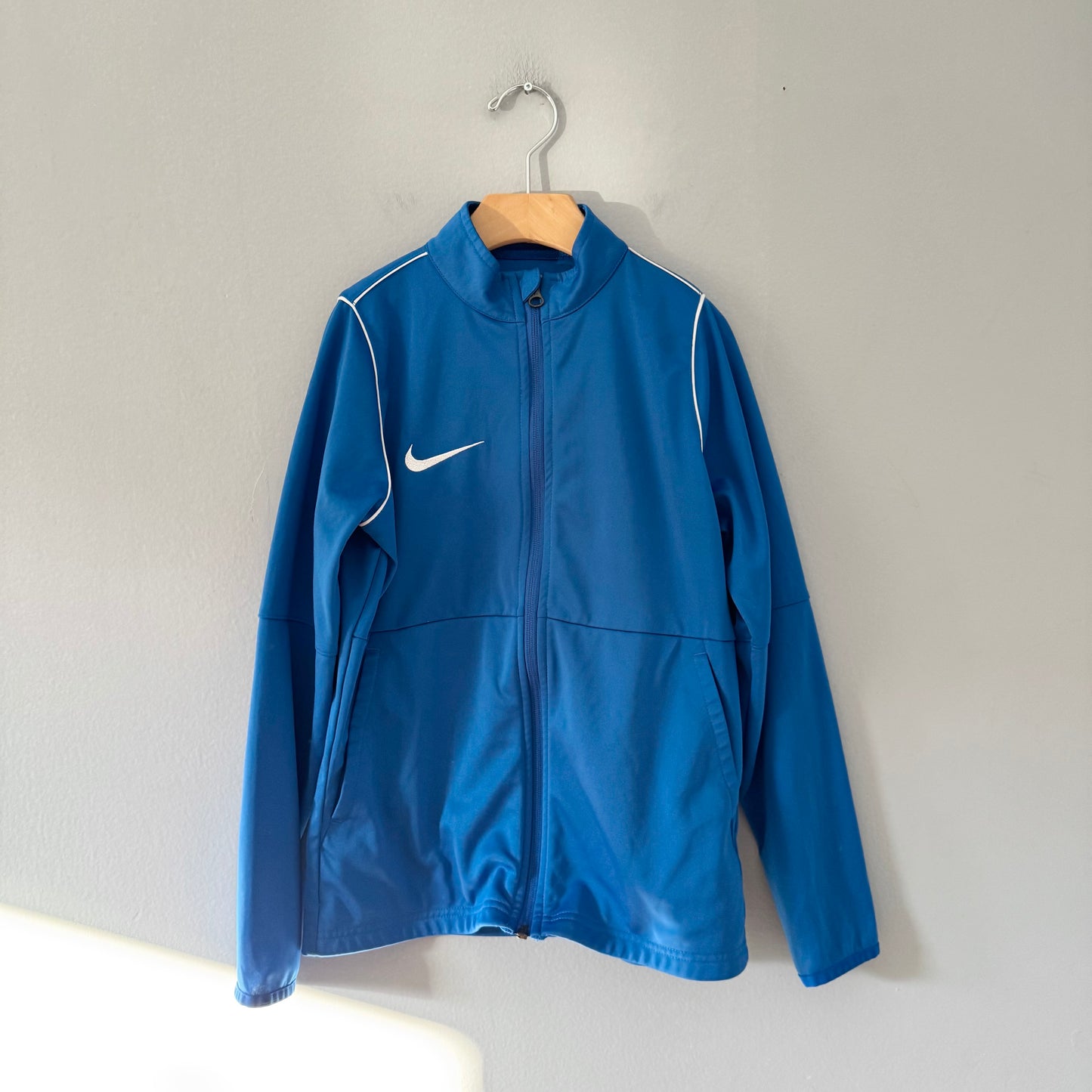 Nike / Blue dri-fit zip up / M(8Y)
