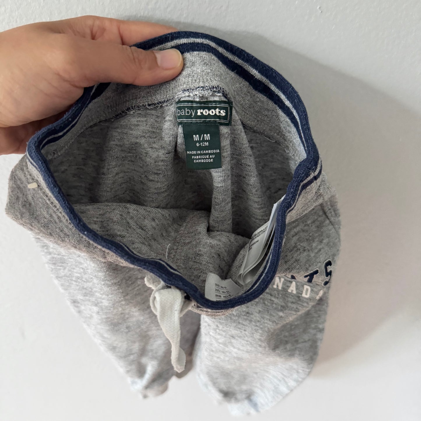 Roots / Light grey sweatpants / 6-12M