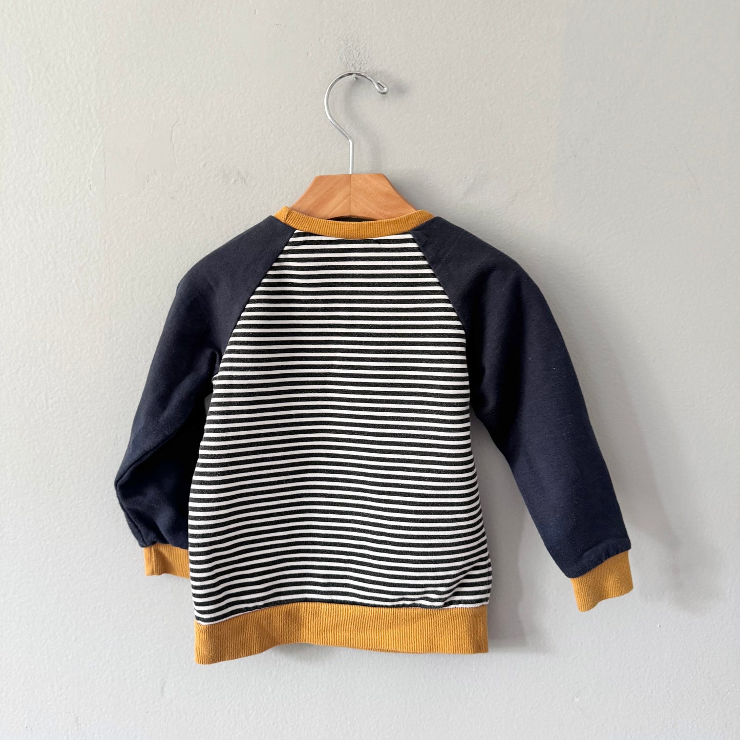 PL Kids / White navy mustard stripe sweatshirt / 3Y