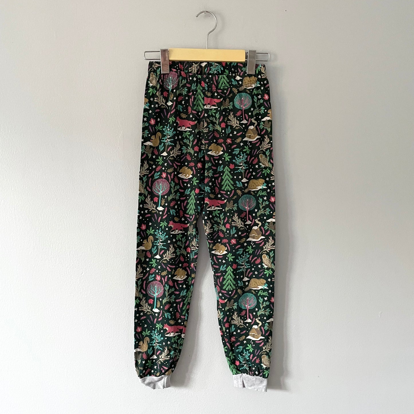 Roots / Dark green animal sleep pants / 7-8Y