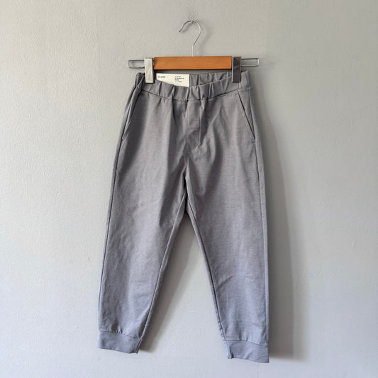 Uniqlo / Grey Airism pants / 7-8Y - New with tag