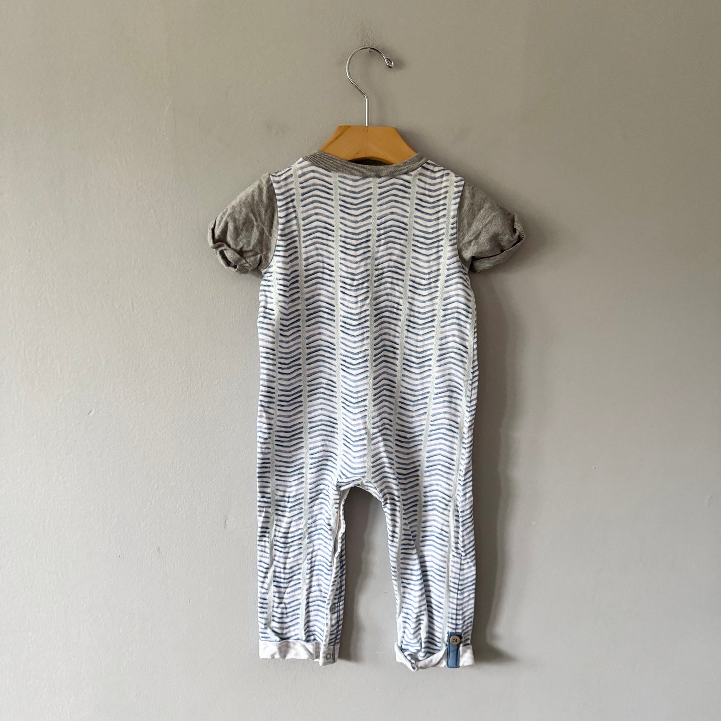 Burt's bees baby / White blue romper / 12M