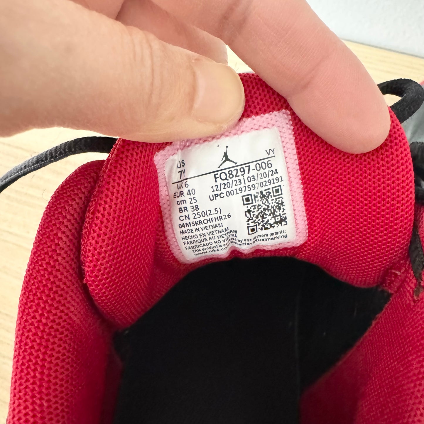 Baskets Nike / Jordan / US7Y, 25cm