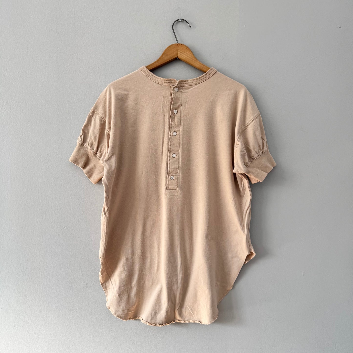 Classical Elf / Beige oversized top / Women OS