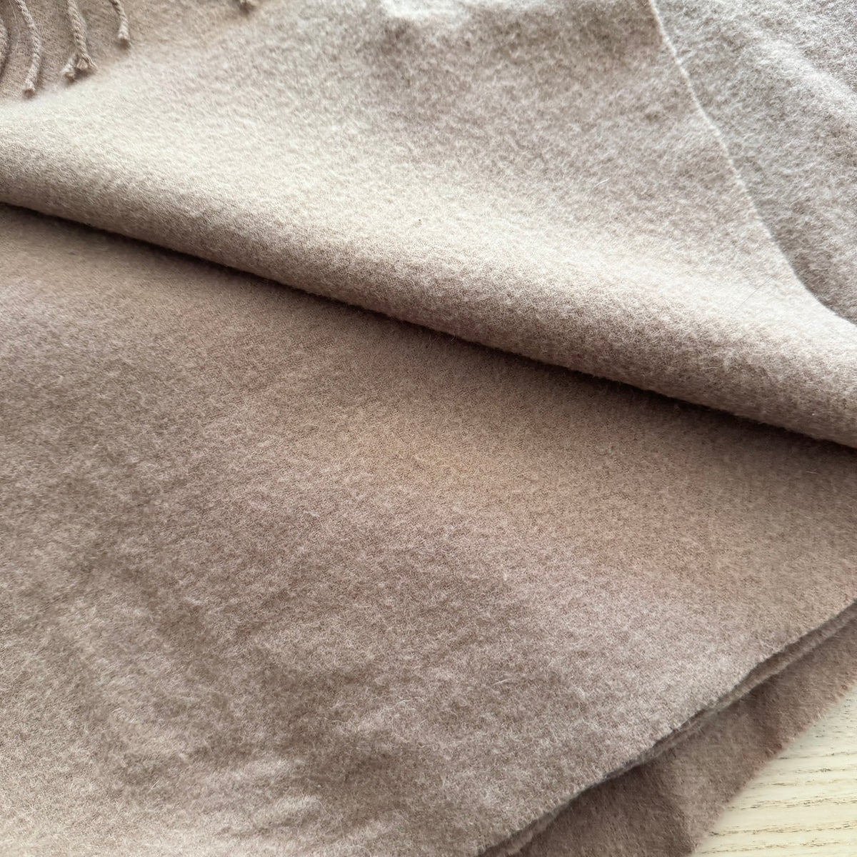 Wilfred / 100% wool scarf