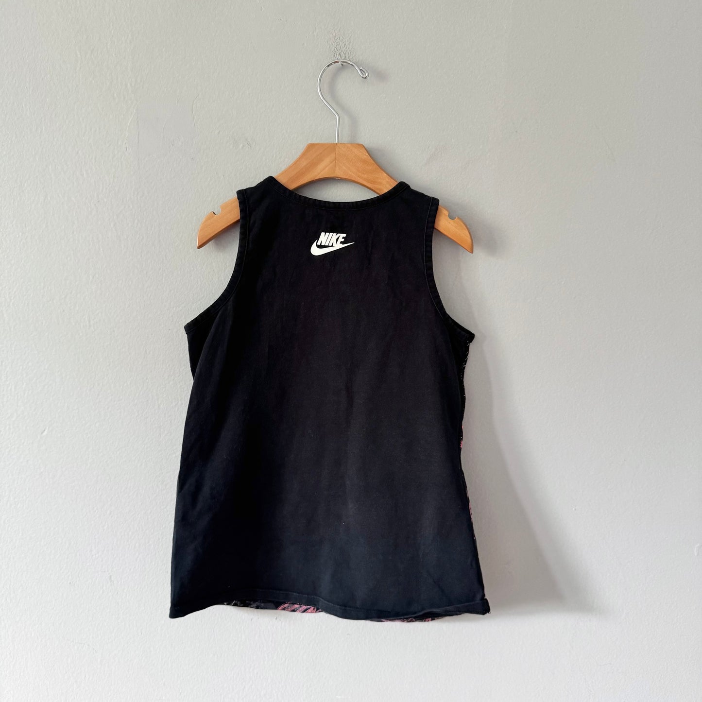 Nike / Black x colourful tank top / 7-8Y