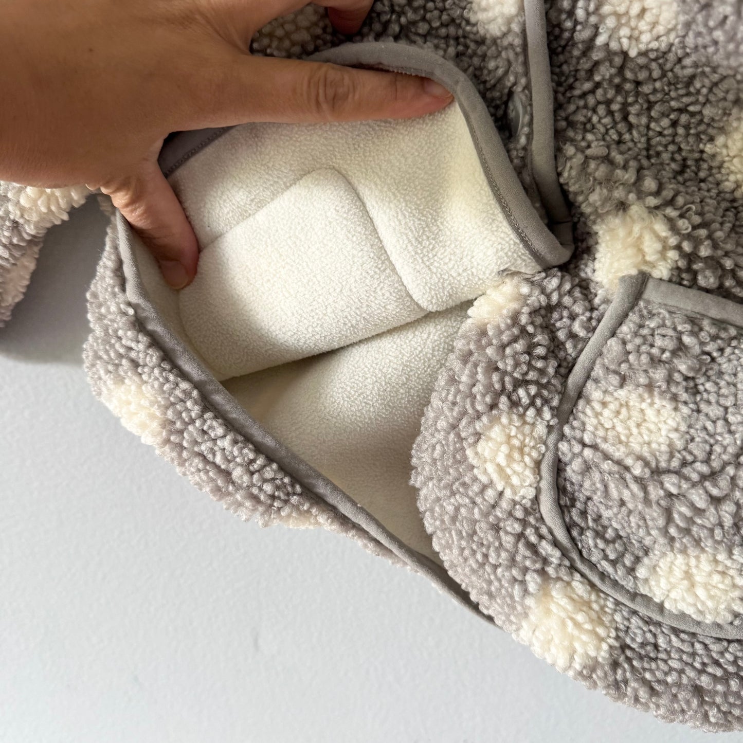 Rise Little Earthling / Grey x dots sherpa jacket / 18-24M