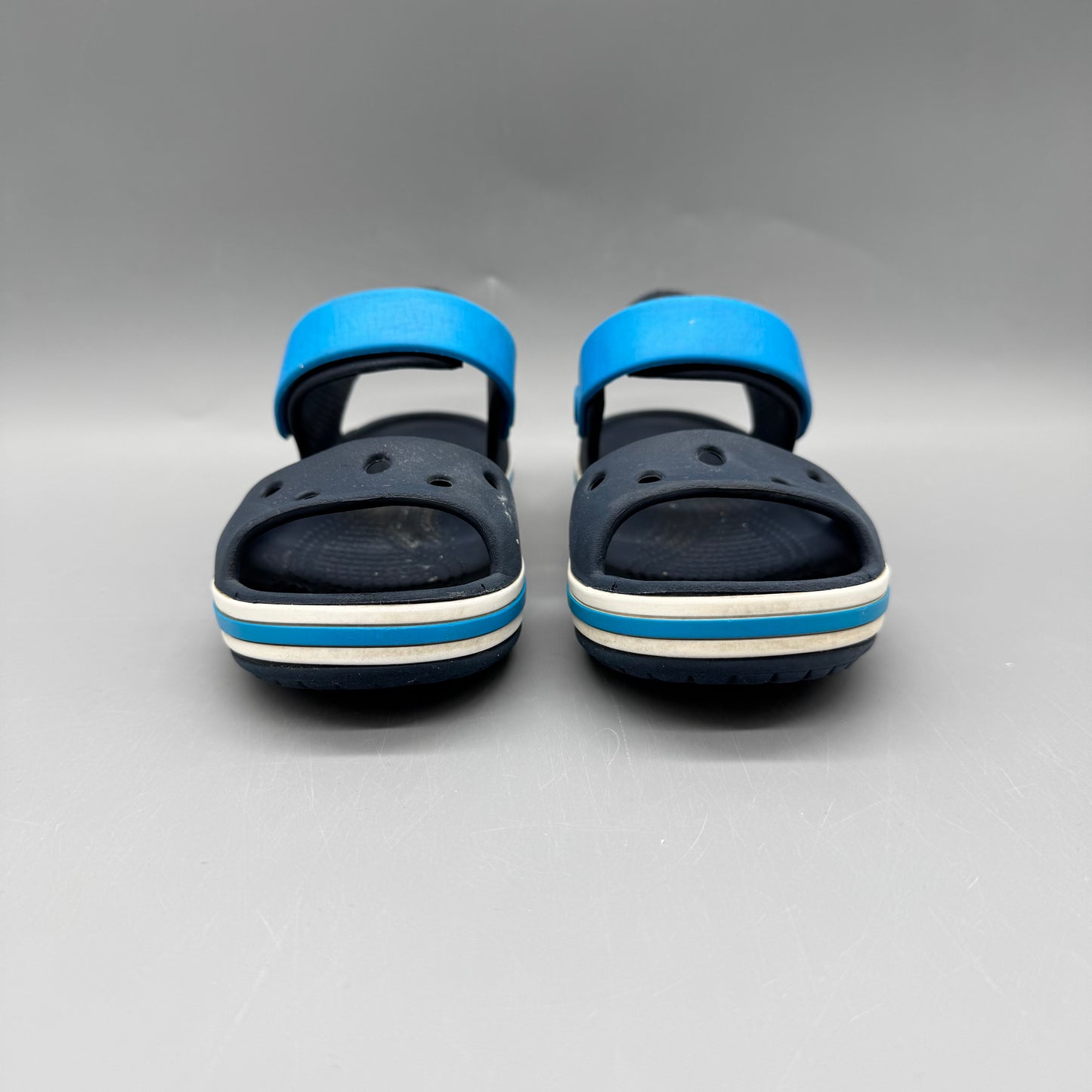 Crocs / Sandals / US11