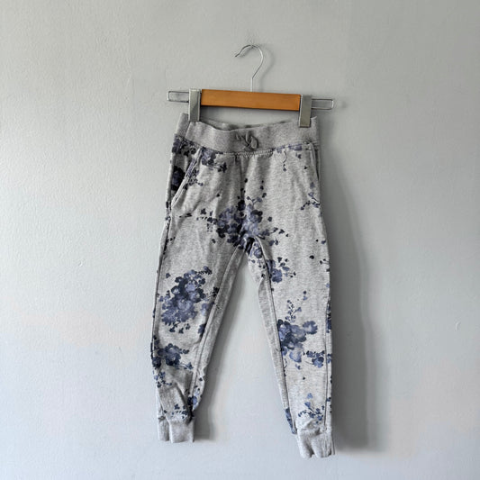 Joe Fresh / Light grey sweatpants / 6Y